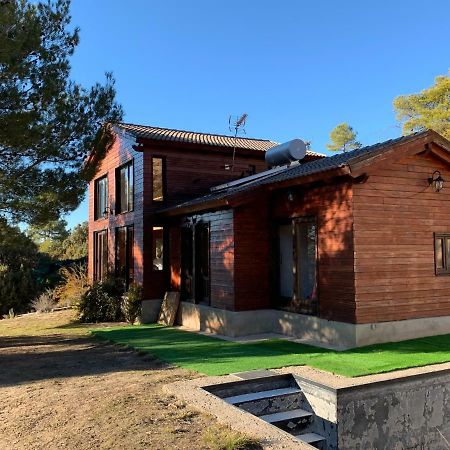 トリヨ Casa De Madera En Alto Tajoヴィラ エクステリア 写真